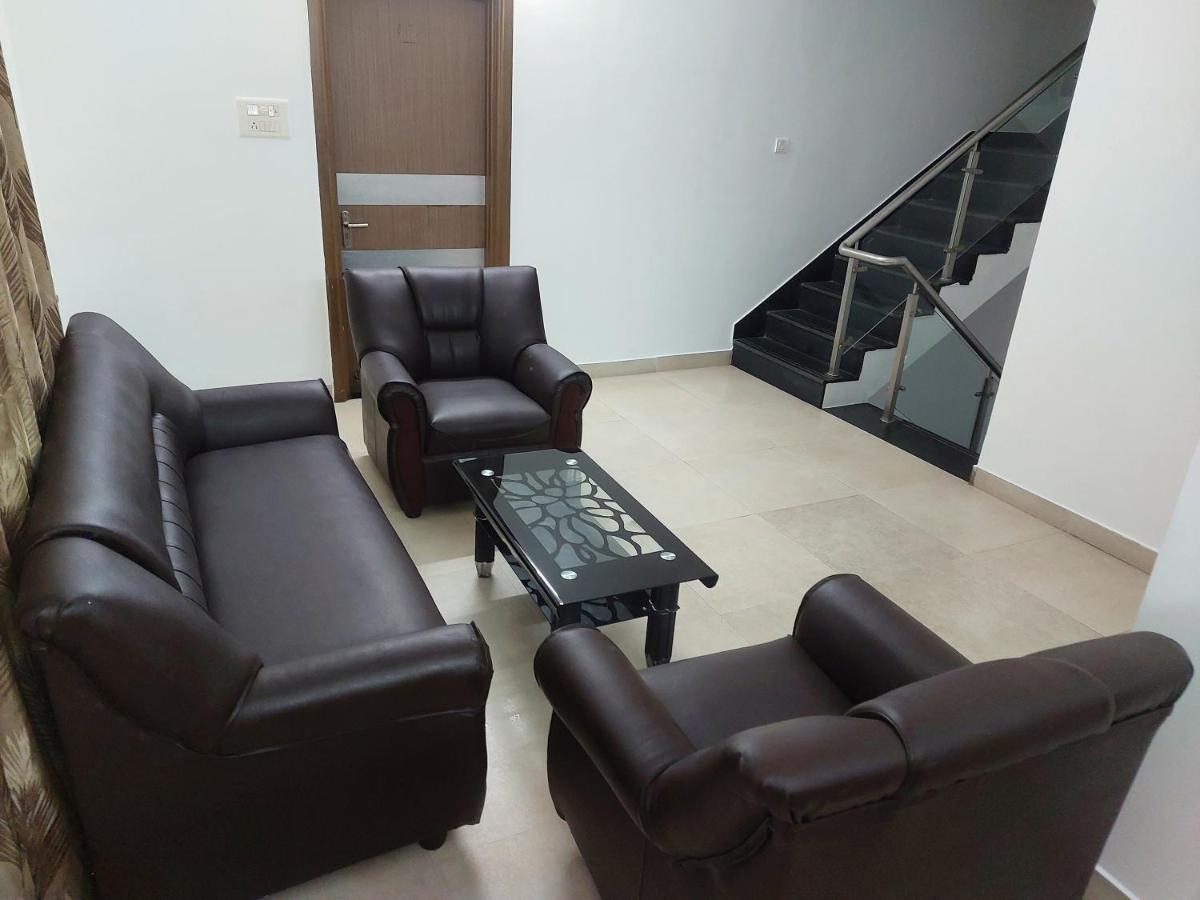 Avuraa Hospitality India Hotel Chennai Exterior foto